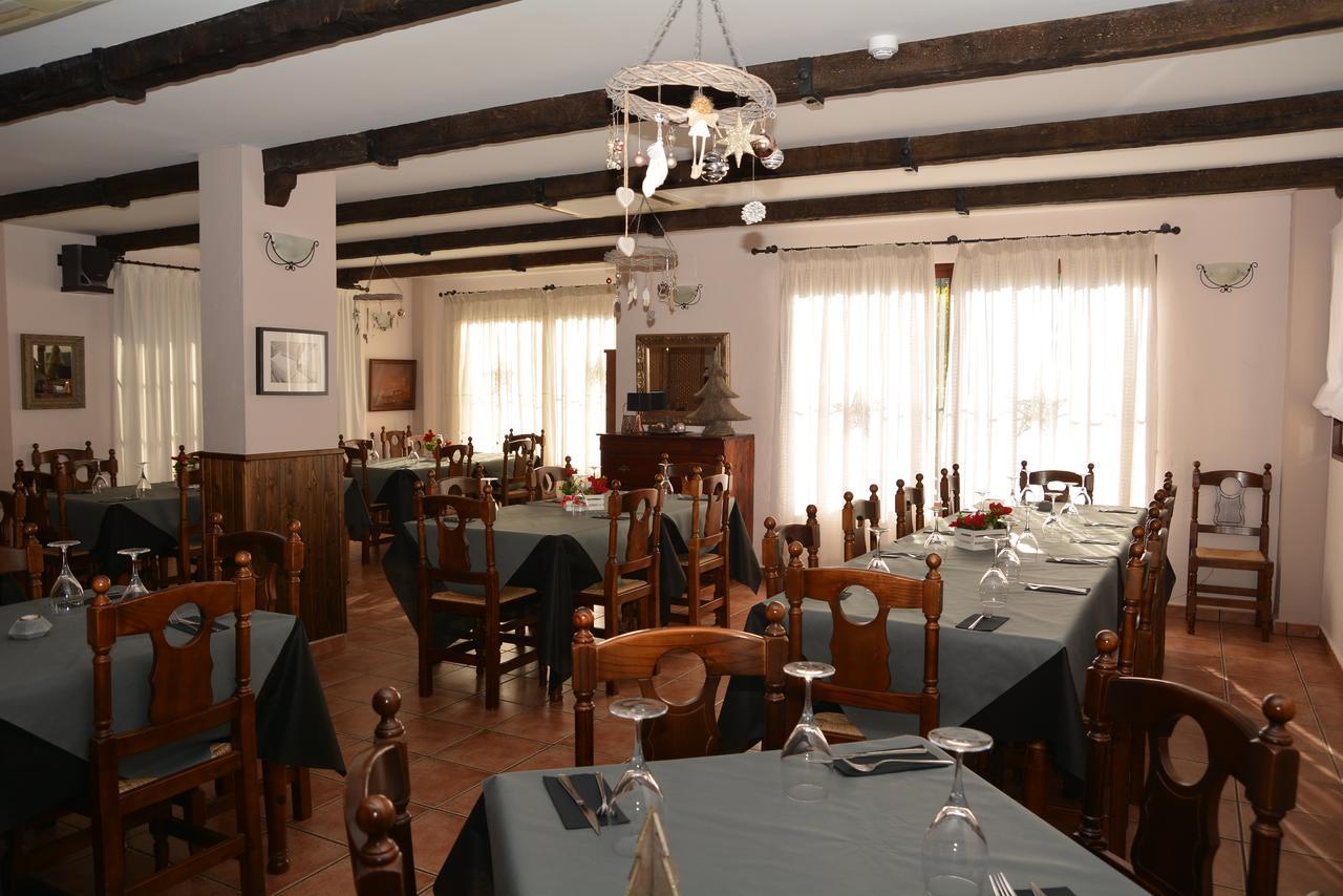 Hotel Restaurante Vinas Viejas Fuentes de Ayódar Exterior foto